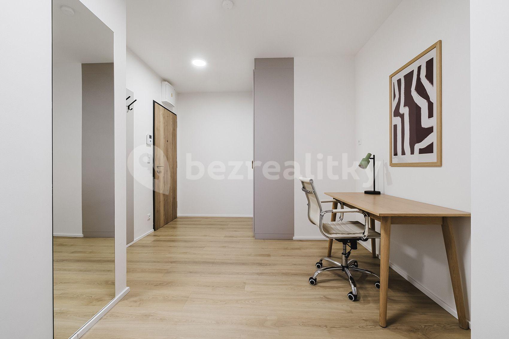 Pronájem bytu 2+1 63 m², U Pergamenky a, Praha, Praha