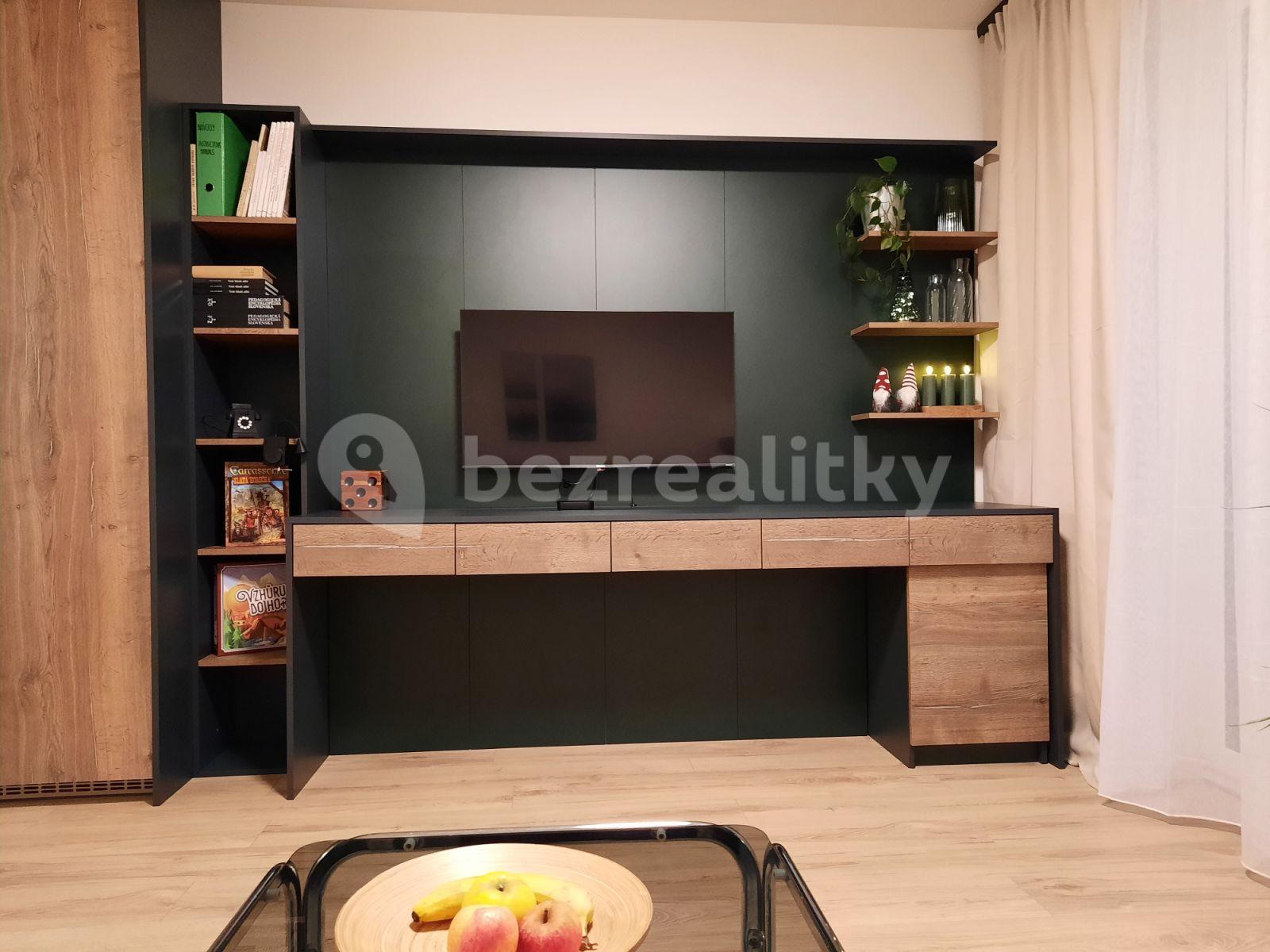 Pronájem bytu 2+1 58 m², Ulica Závodu Matador, Petržalka, Bratislavský kraj