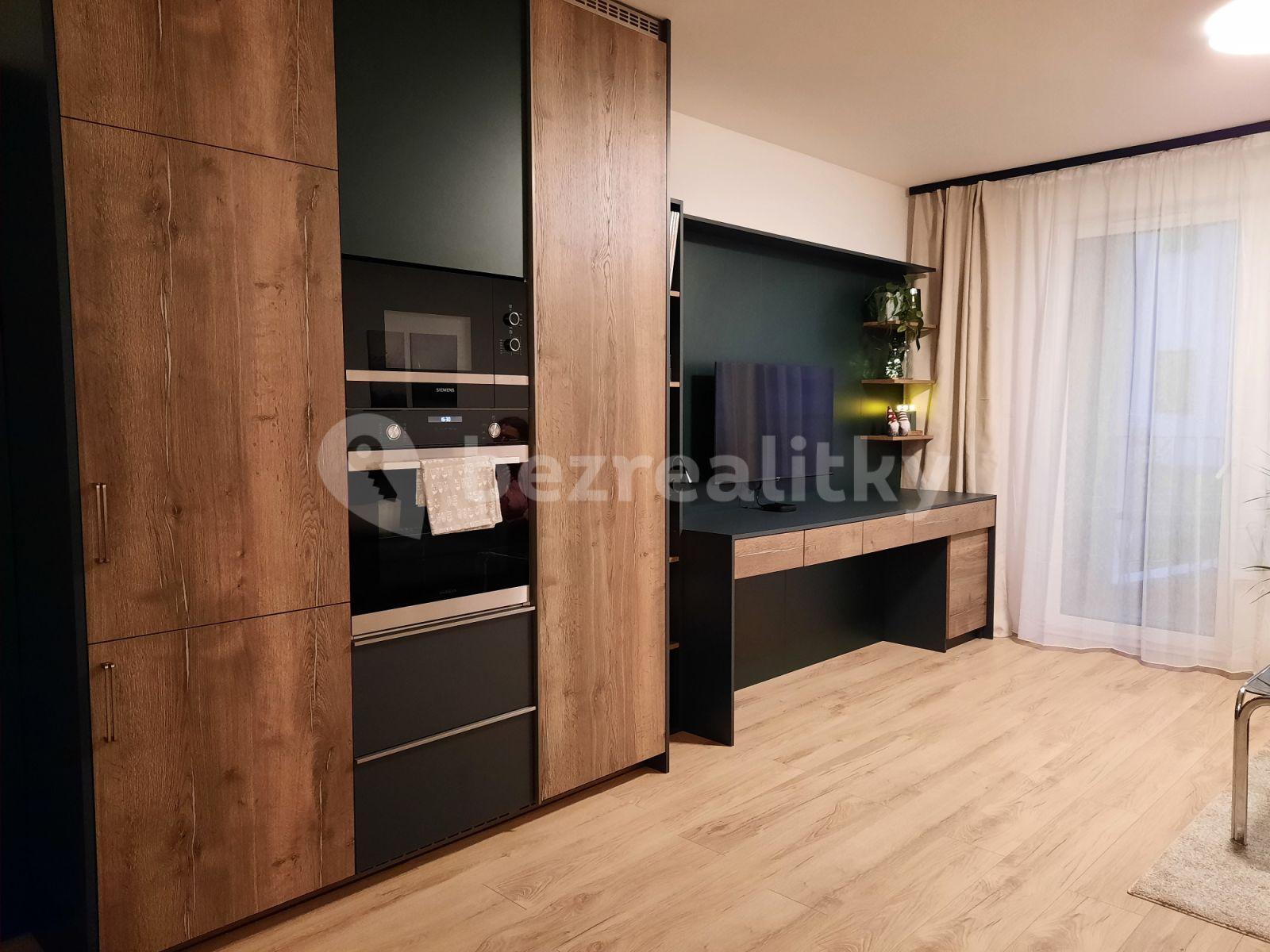 Pronájem bytu 2+1 58 m², Ulica Závodu Matador, Petržalka, Bratislavský kraj