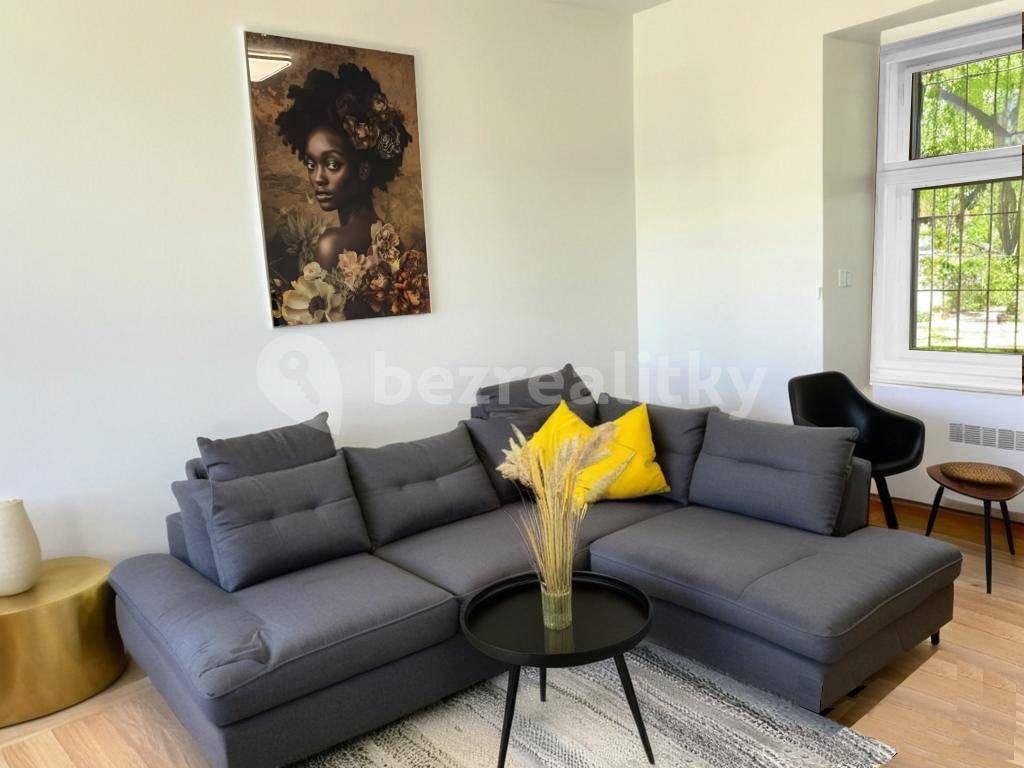 Pronájem bytu 2+1 52 m², U Obecního dvora, Praha, Praha