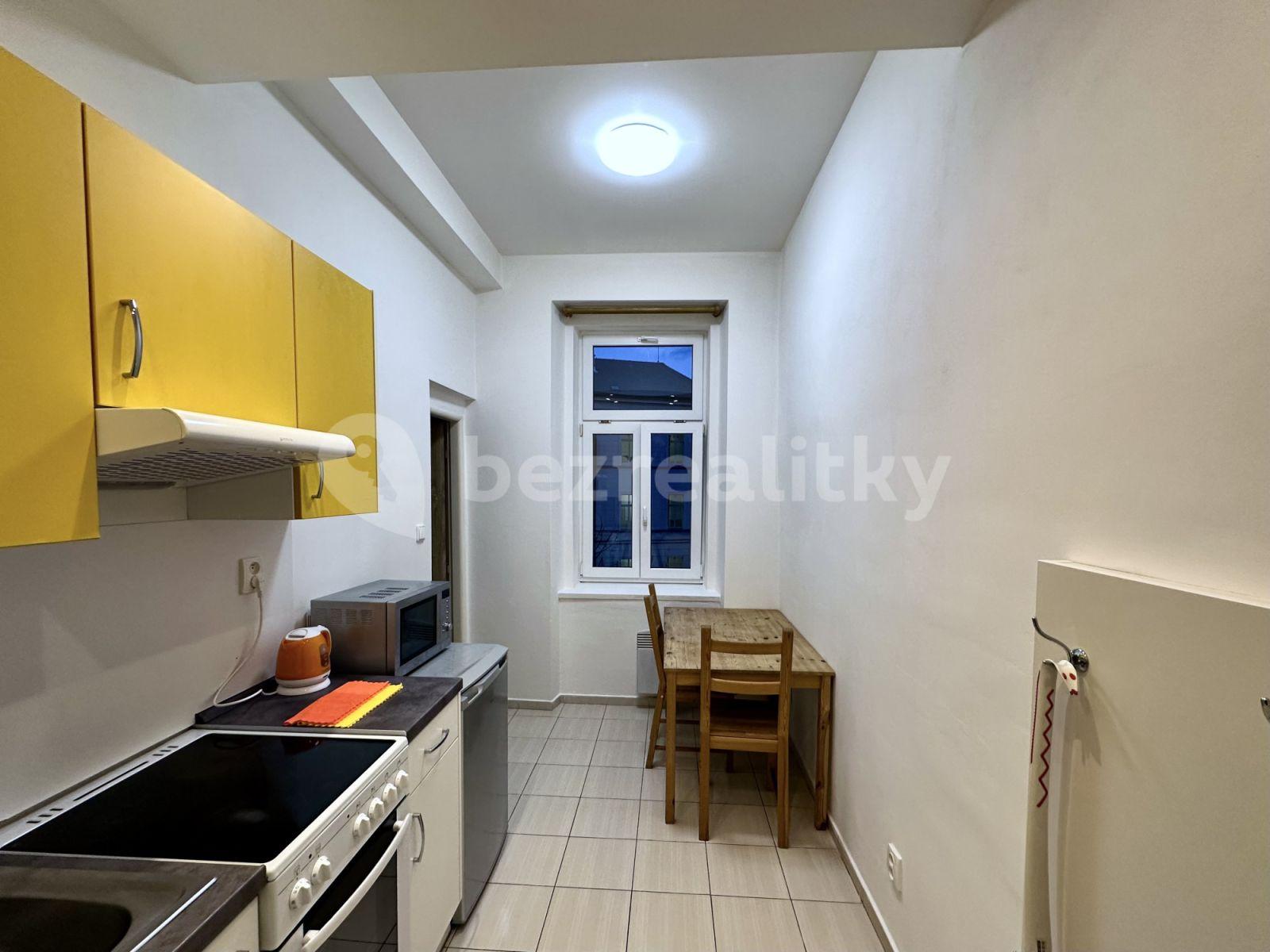 Pronájem bytu 1+kk 35 m², V. Nejedlého, Praha, Praha