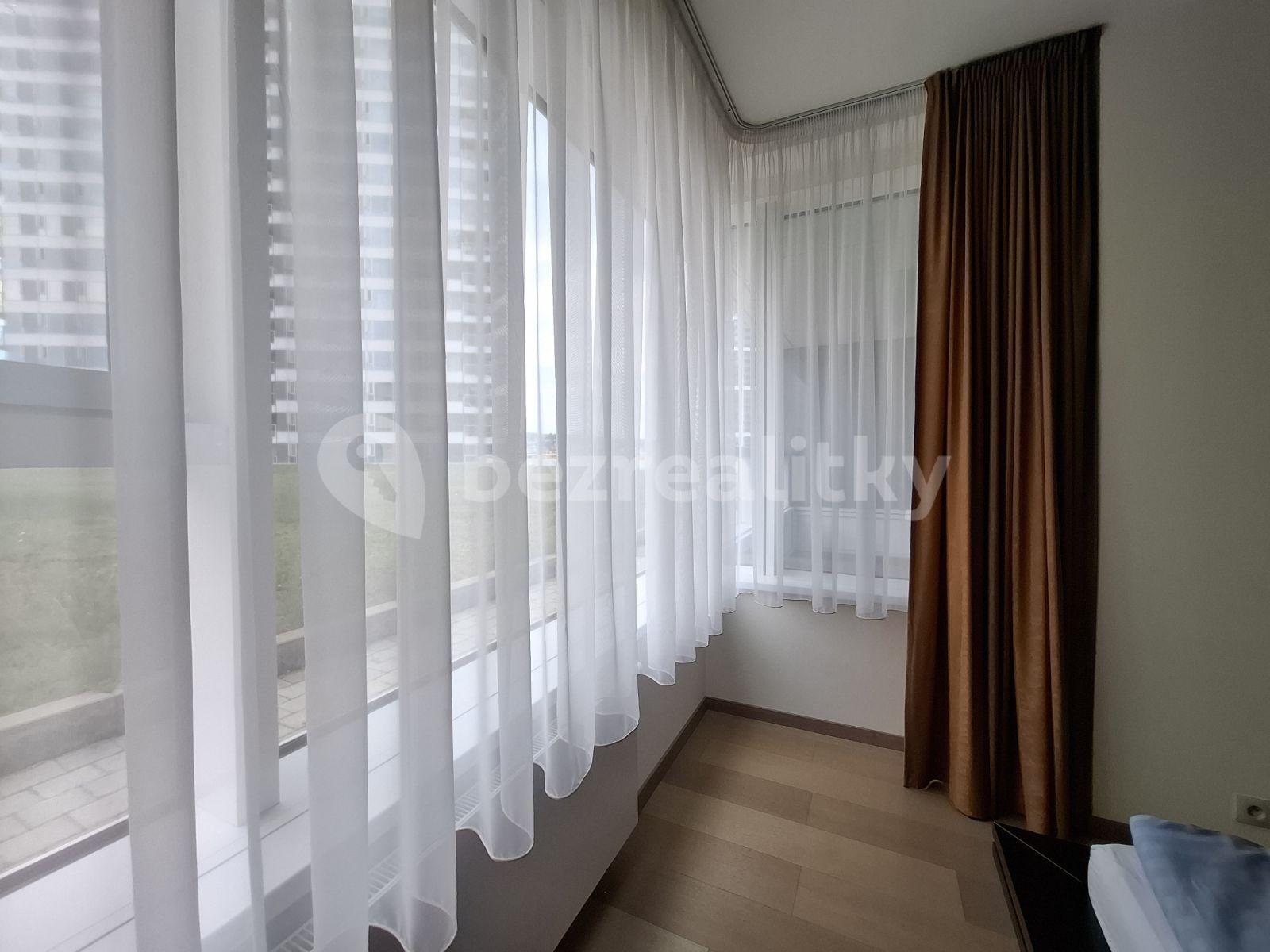 Pronájem bytu 3+kk 74 m², Landererova, Bratislava - mestská časť Staré Mesto, Bratislavský kraj