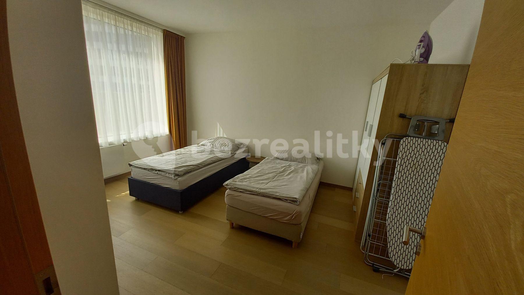 Pronájem bytu 3+kk 74 m², Landererova, Bratislava - mestská časť Staré Mesto, Bratislavský kraj