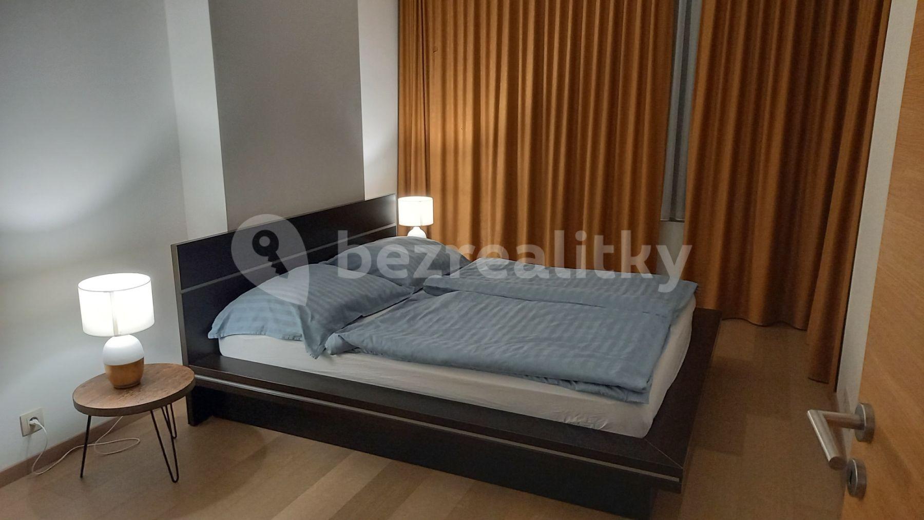 Pronájem bytu 3+kk 74 m², Landererova, Bratislava - mestská časť Staré Mesto, Bratislavský kraj