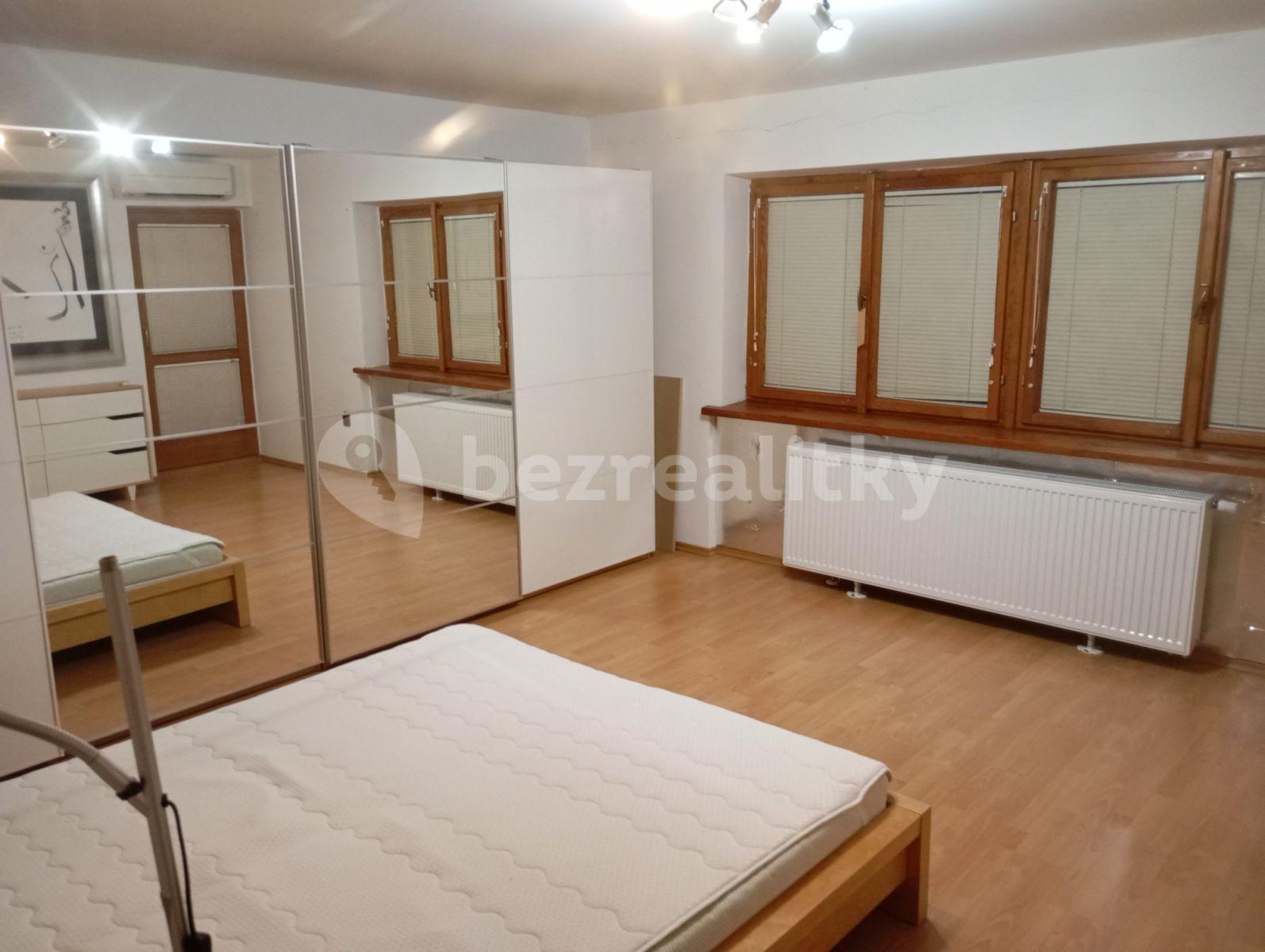 Pronájem bytu 4+1 120 m², Karlova Ves, Bratislavský kraj