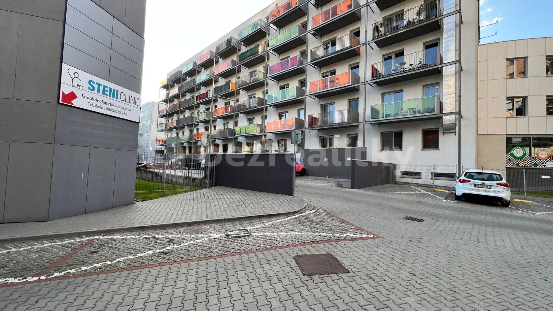 Pronájem bytu 2+1 40 m², Prievozská, Ružinov, Bratislavský kraj