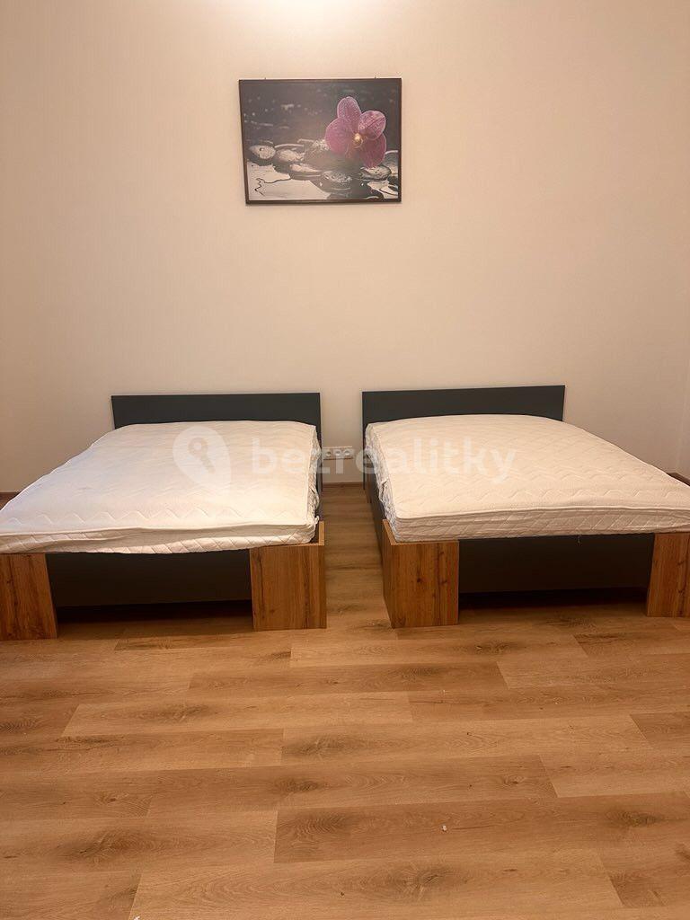 Pronájem bytu 1+1 40 m², Ječná, Praha, Praha