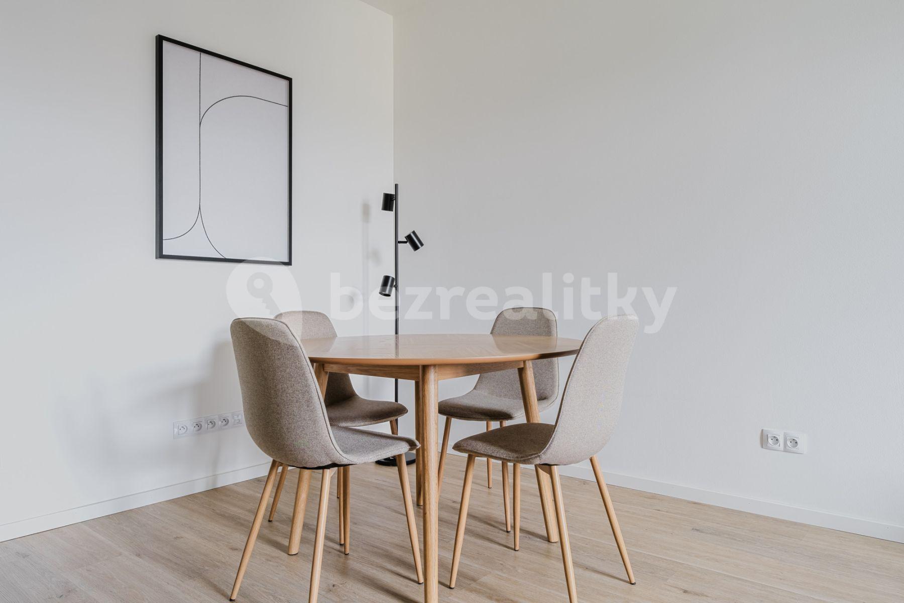 Pronájem bytu 2+1 54 m², Chodská, Praha, Praha