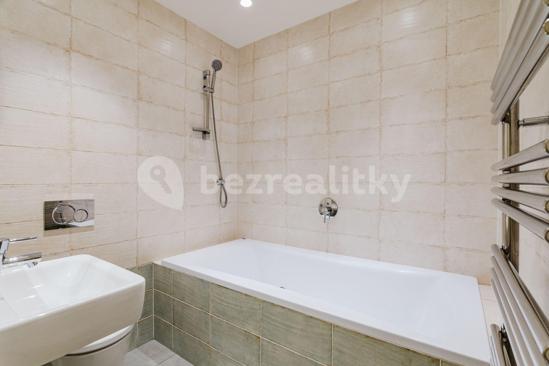 Pronájem bytu 3+1 101 m², Dlouhá, Praha, Praha