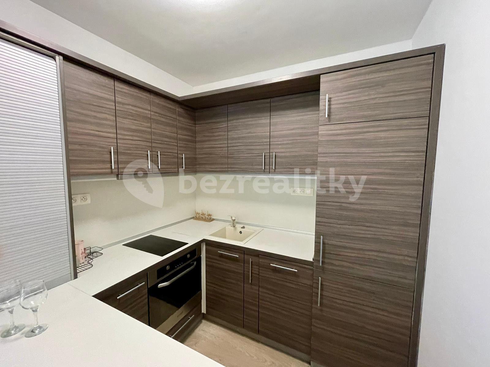 Pronájem bytu 4+1 62 m², Bosákova, Petržalka, Bratislavský kraj