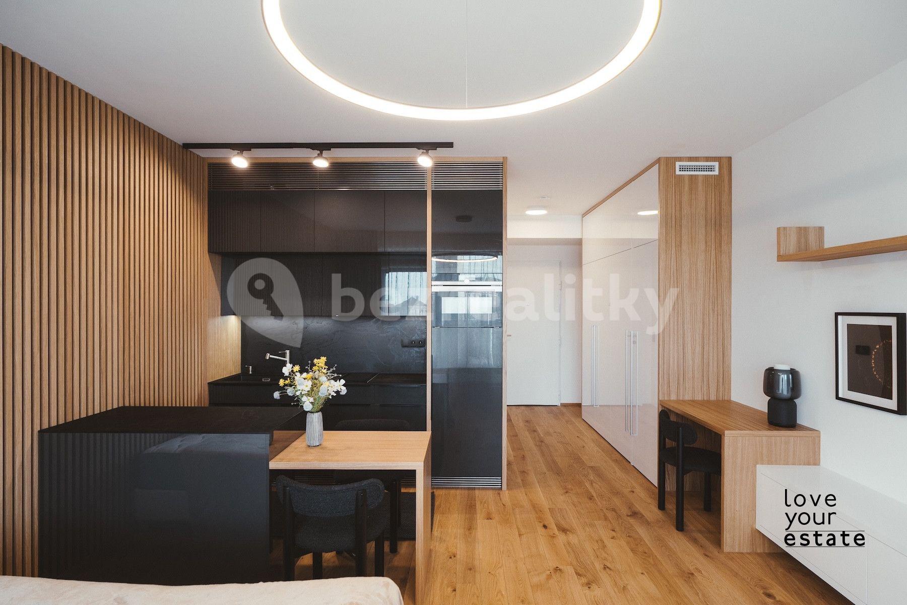 Pronájem bytu 1+1 35 m², Vítězné náměstí, Praha, Praha