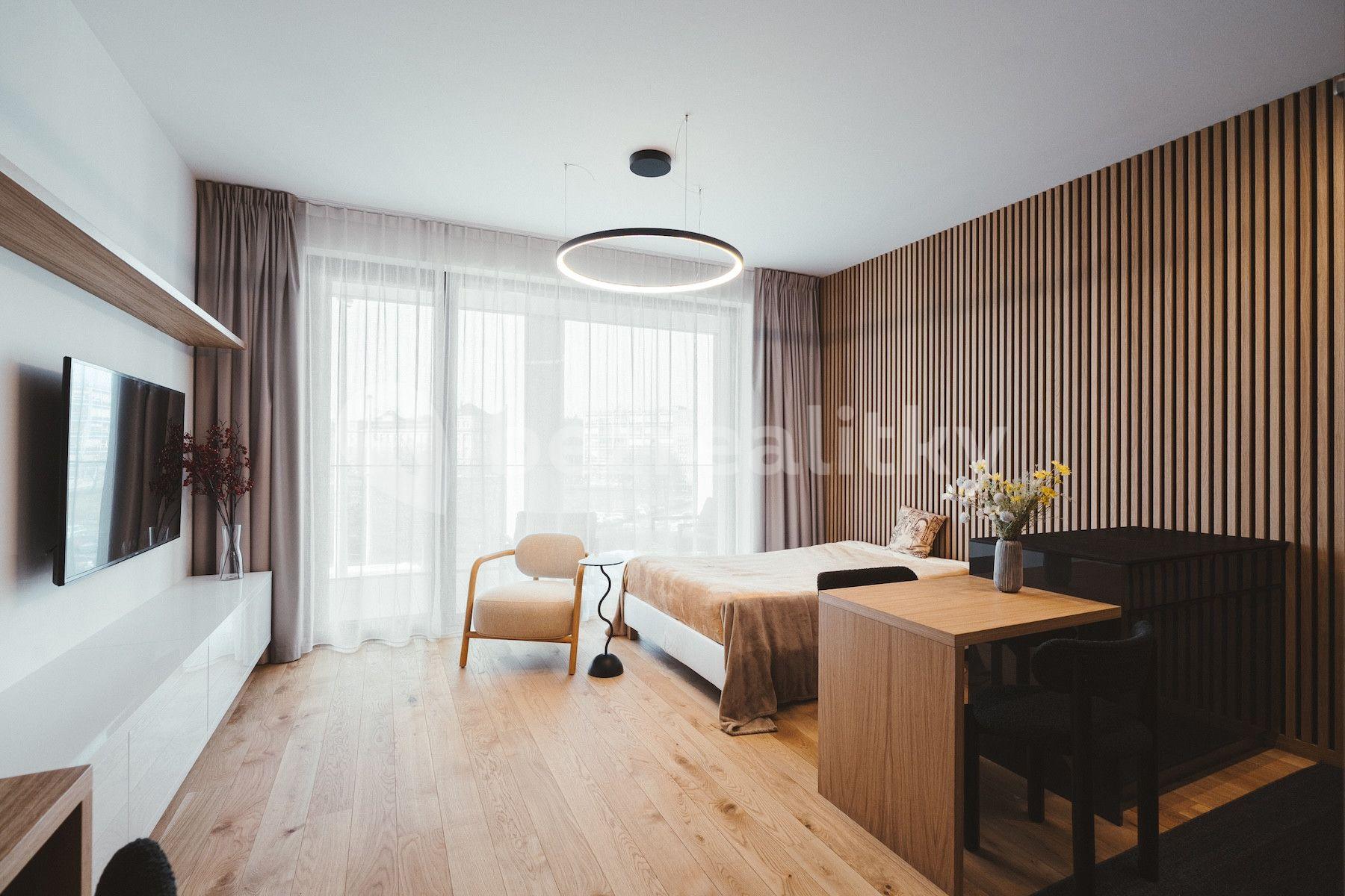 Pronájem bytu 1+1 35 m², Vítězné náměstí, Praha, Praha