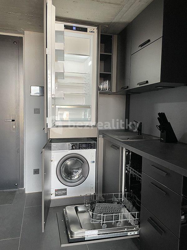 Pronájem bytu 1+kk 50 m², Praha, Praha