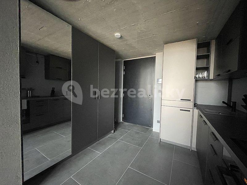 Pronájem bytu 1+kk 50 m², Praha, Praha