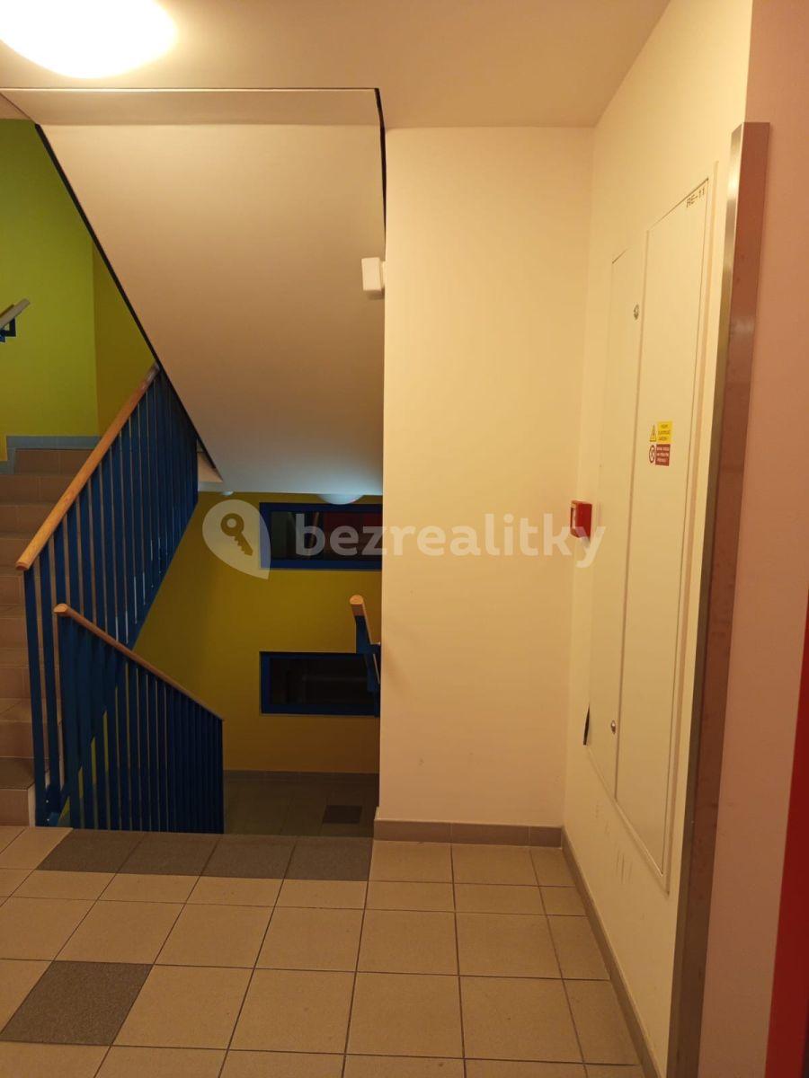 Pronájem bytu 2+1 46 m², Teplická, Praha, Praha