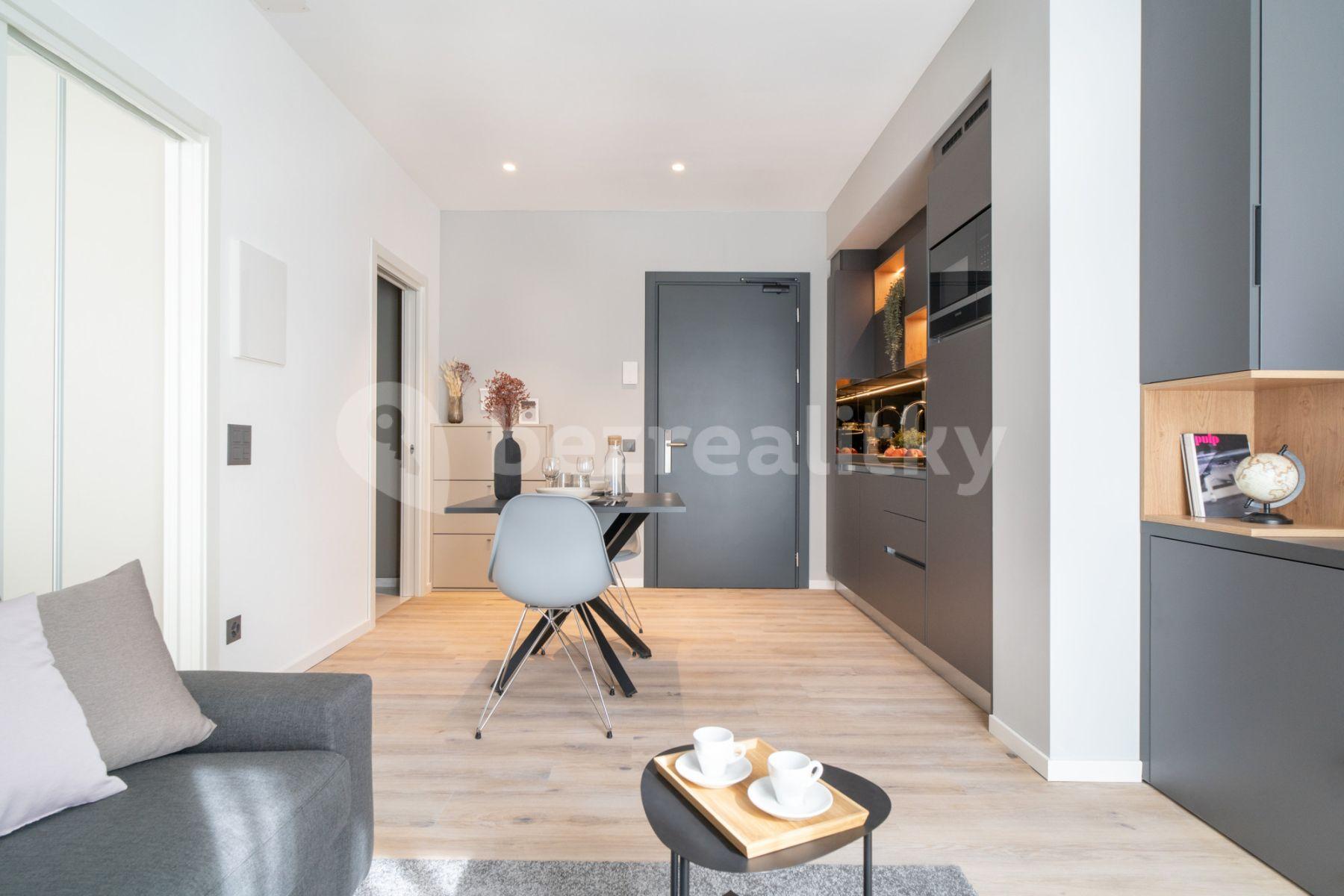 Pronájem bytu 2+1 45 m², Legerova, Praha, Praha