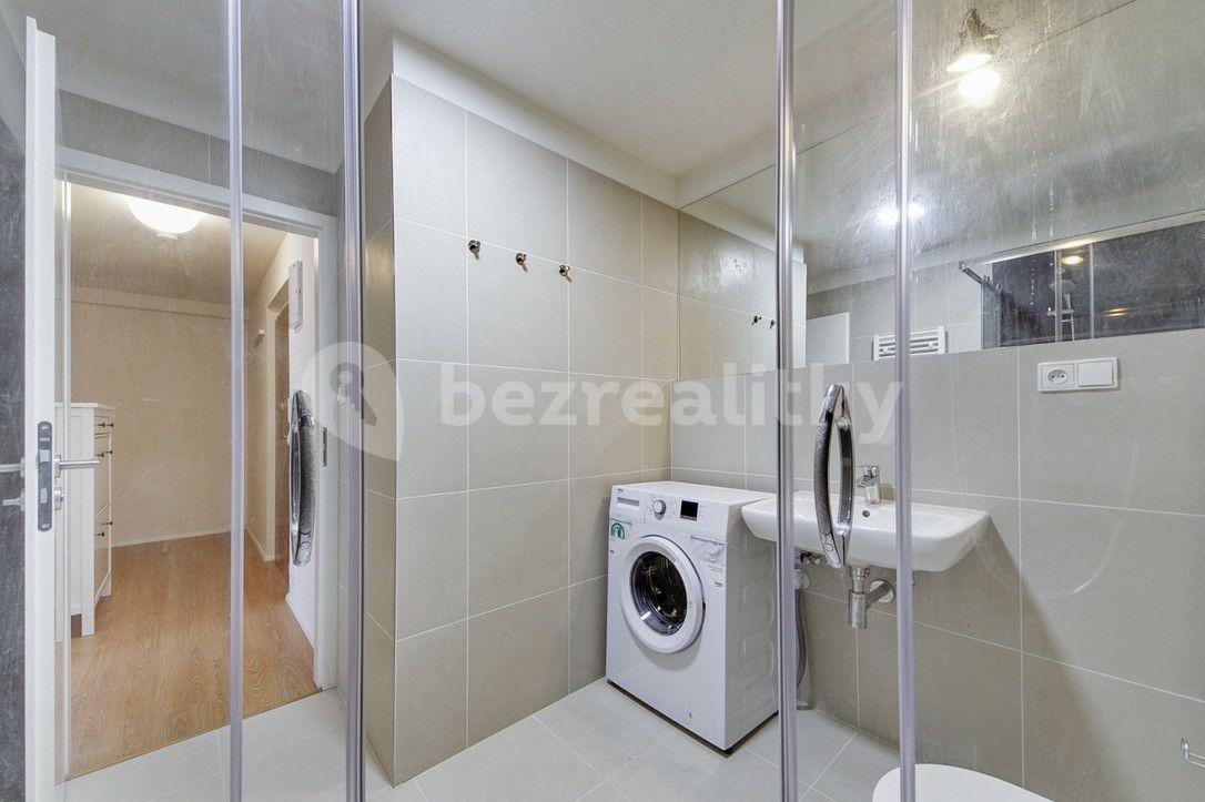 Pronájem bytu 2+1 45 m², Pivovarská, Praha, Praha