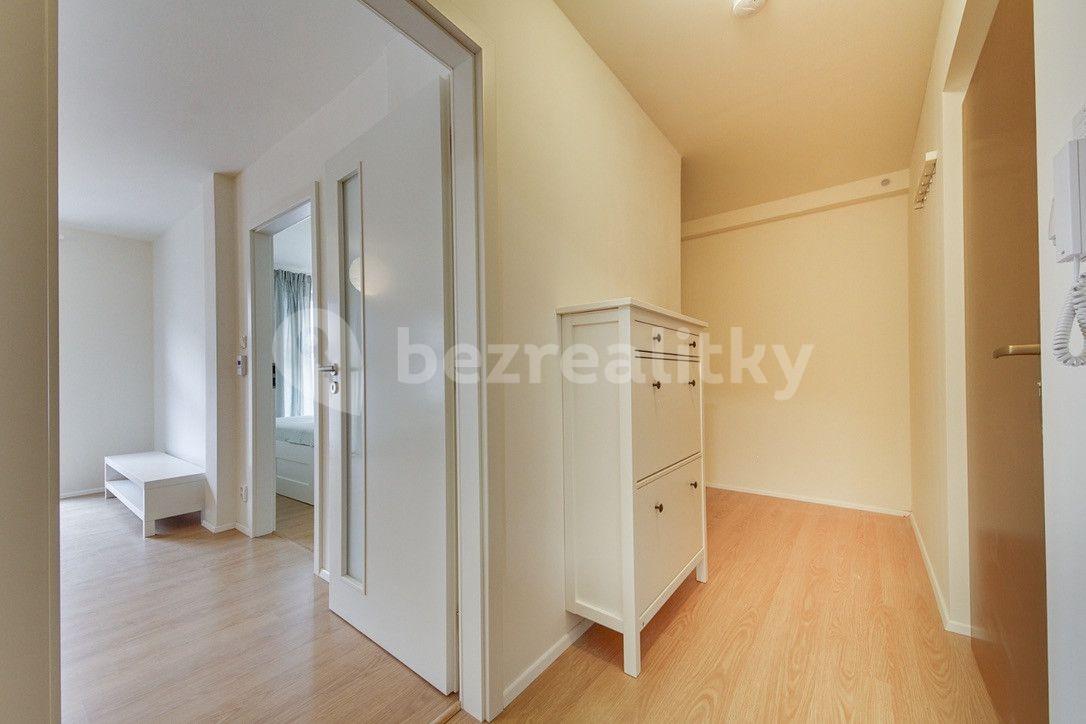 Pronájem bytu 2+1 45 m², Pivovarská, Praha, Praha