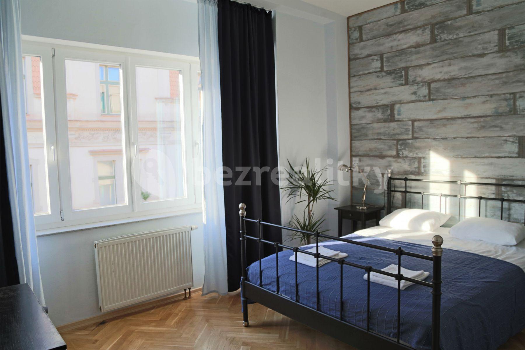 Pronájem bytu 2+1 65 m², Na Zbořenci, Praha, Praha