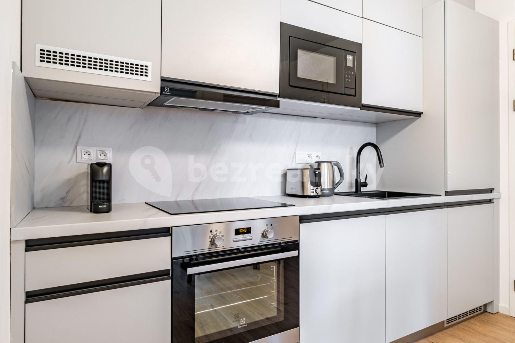 Pronájem bytu 2+1 55 m², Chodská, Praha, Praha