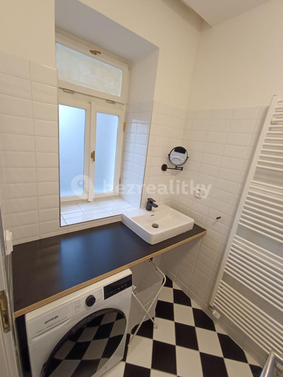 Pronájem bytu 1+kk 33 m², Milíčova, Praha, Praha