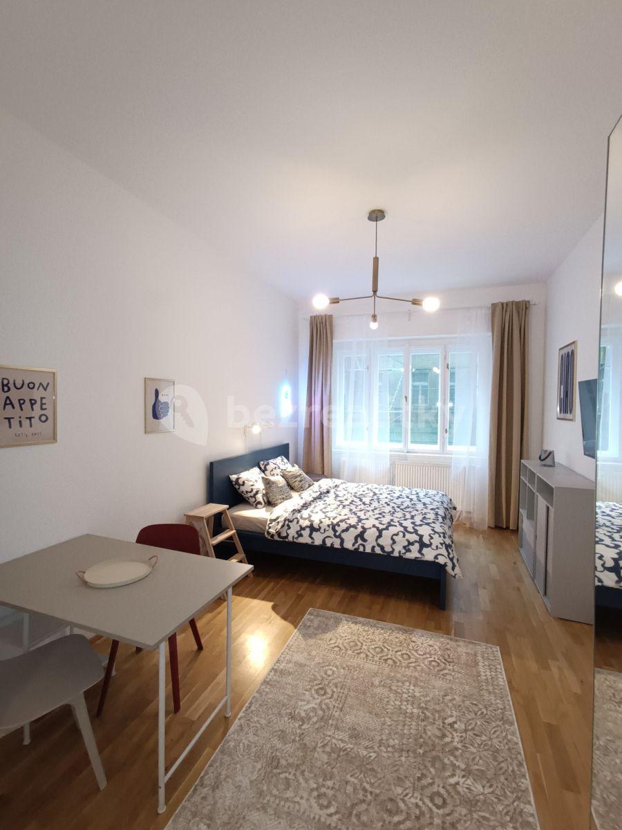 Pronájem bytu 1+kk 33 m², Milíčova, Praha, Praha