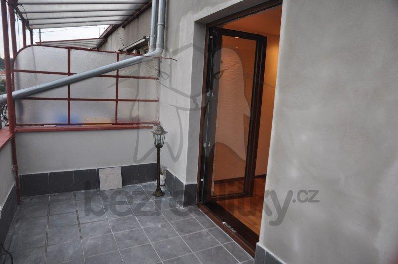 Pronájem bytu Garsoniéra 38 m², Podolská, Praha, Praha