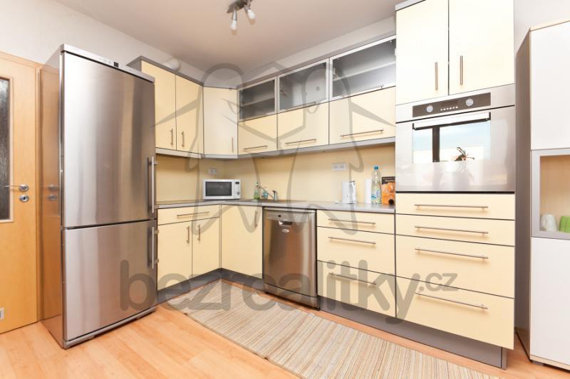 Pronájem bytu 3+kk 84 m², Osadní, Praha, Praha