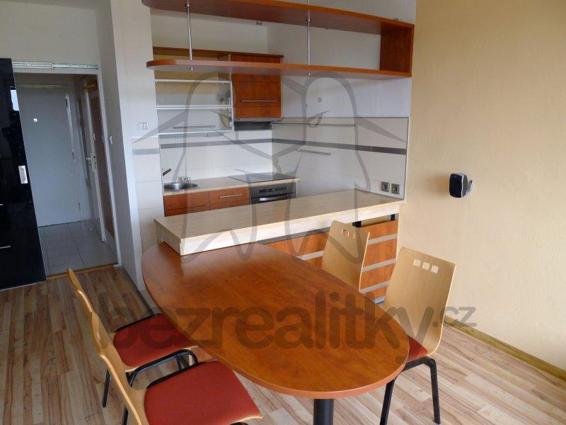 Pronájem bytu 2+kk 42 m², Vazovova, Praha, Praha