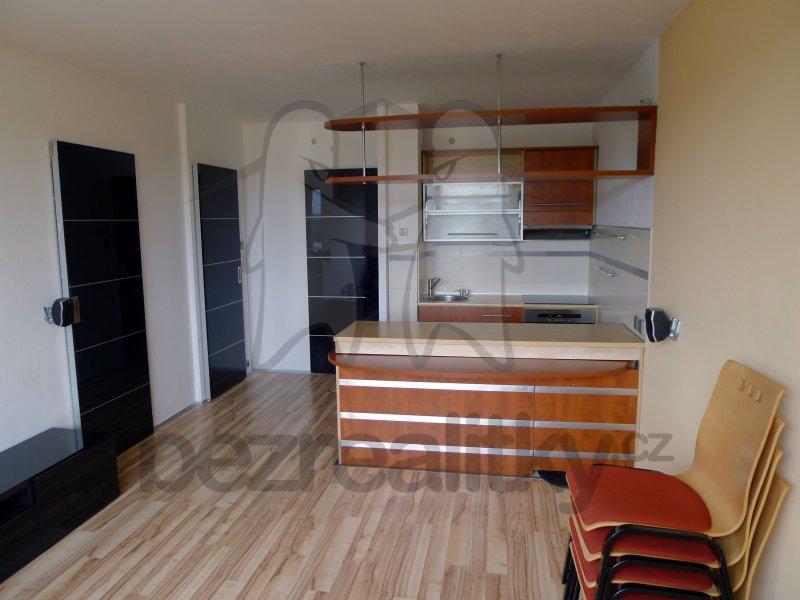 Pronájem bytu 2+kk 42 m², Vazovova, Praha, Praha