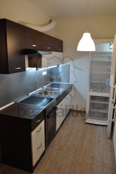 Pronájem bytu Garsoniéra 34 m², Sicherova, Praha, Praha