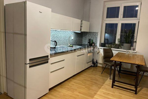 Pronájem bytu Garsoniéra 28 m², Tusarova, 