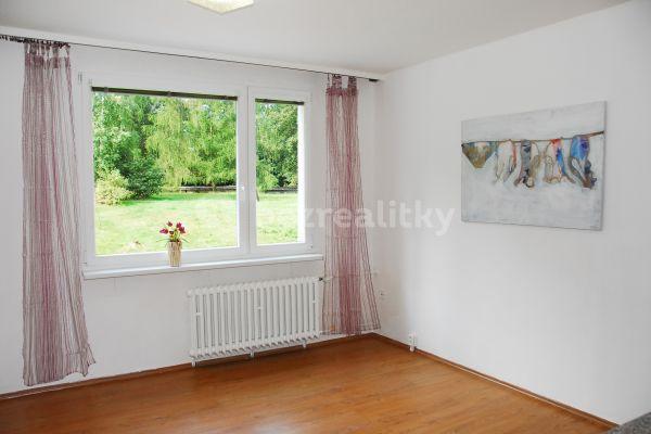 Pronájem bytu 1+kk 25 m², Na Výšině, 