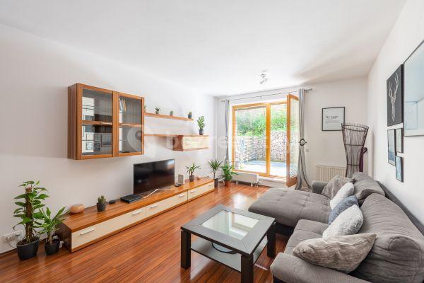 Pronájem bytu 2+kk 90 m², Jeseniova, Praha