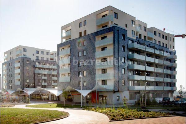 Pronájem bytu 1+kk 40 m², náměstí Junkových, Hlavní město Praha