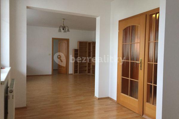 Pronájem bytu 2+1 68 m², Urešova, Praha