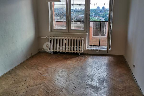 Pronájem bytu 1+kk 28 m², Na Obvodu, Ostrava