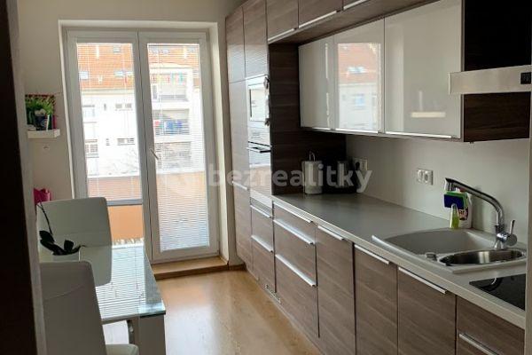 Pronájem bytu 2+1 63 m², Karpatská, Praha, Praha