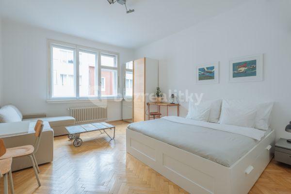 Pronájem bytu 1+kk 25 m², Klimentská, Praha