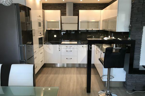 Pronájem bytu 4+kk 86 m², Vršovická, Praha