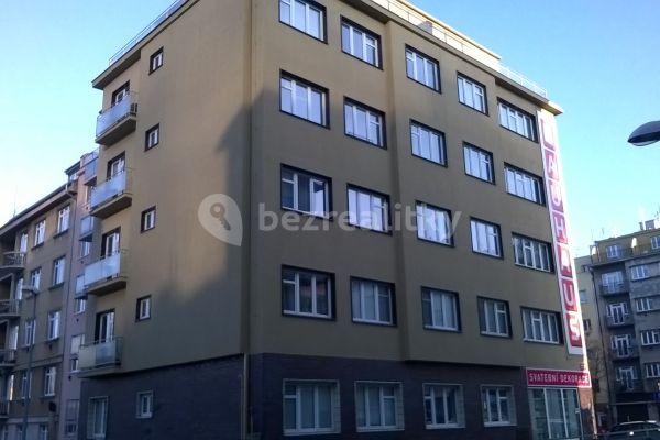 Pronájem bytu 1+kk 27 m², 5. května, Praha