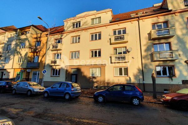 Pronájem bytu 1+kk 40 m², Sezemická, Pardubice, Pardubický kraj