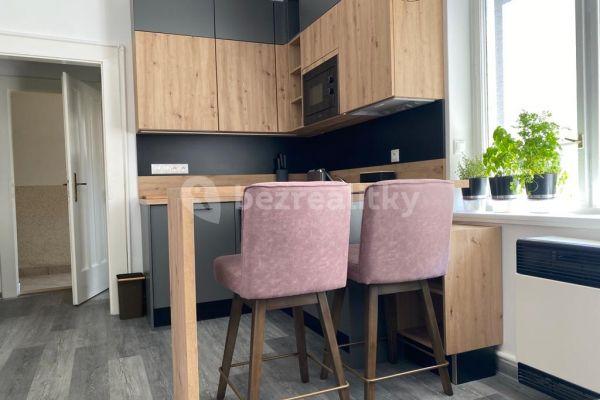 Pronájem bytu Garsoniéra 42 m², Podhorská, Praha