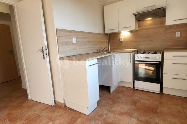 Pronájem bytu 1+1 34 m², U Topolů, 