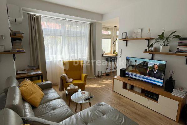 Pronájem bytu 2+kk 49 m², Kišiněvská, Praha