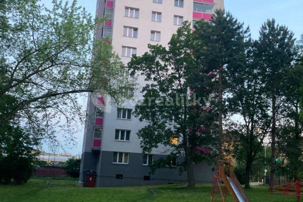 Prodej bytu 2+1 56 m², S. K. Neumanna, Pardubice