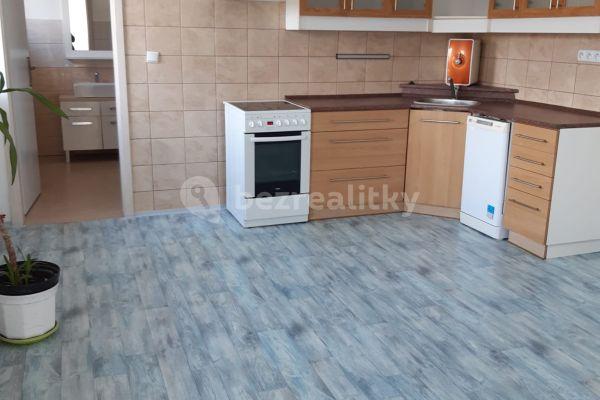 Pronájem bytu 2+1 70 m², Ústecká, Povrly