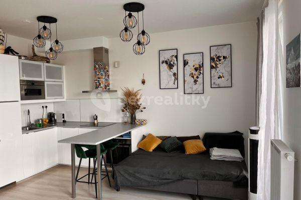 Pronájem bytu 1+kk 36 m², Emy Destinové, Jinočany