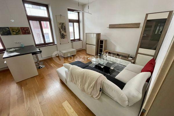 Pronájem bytu 2+kk 54 m², B. Smetany, České Budějovice