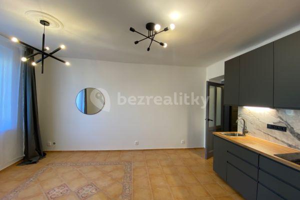 Pronájem bytu 2+kk 47 m², Radhošťská, Praha